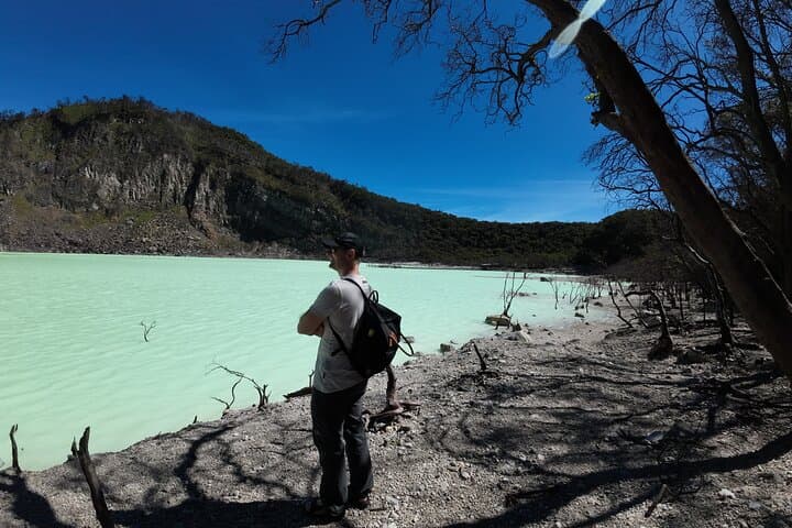 Volcano Sightseeing and Hot Spring Private Tour