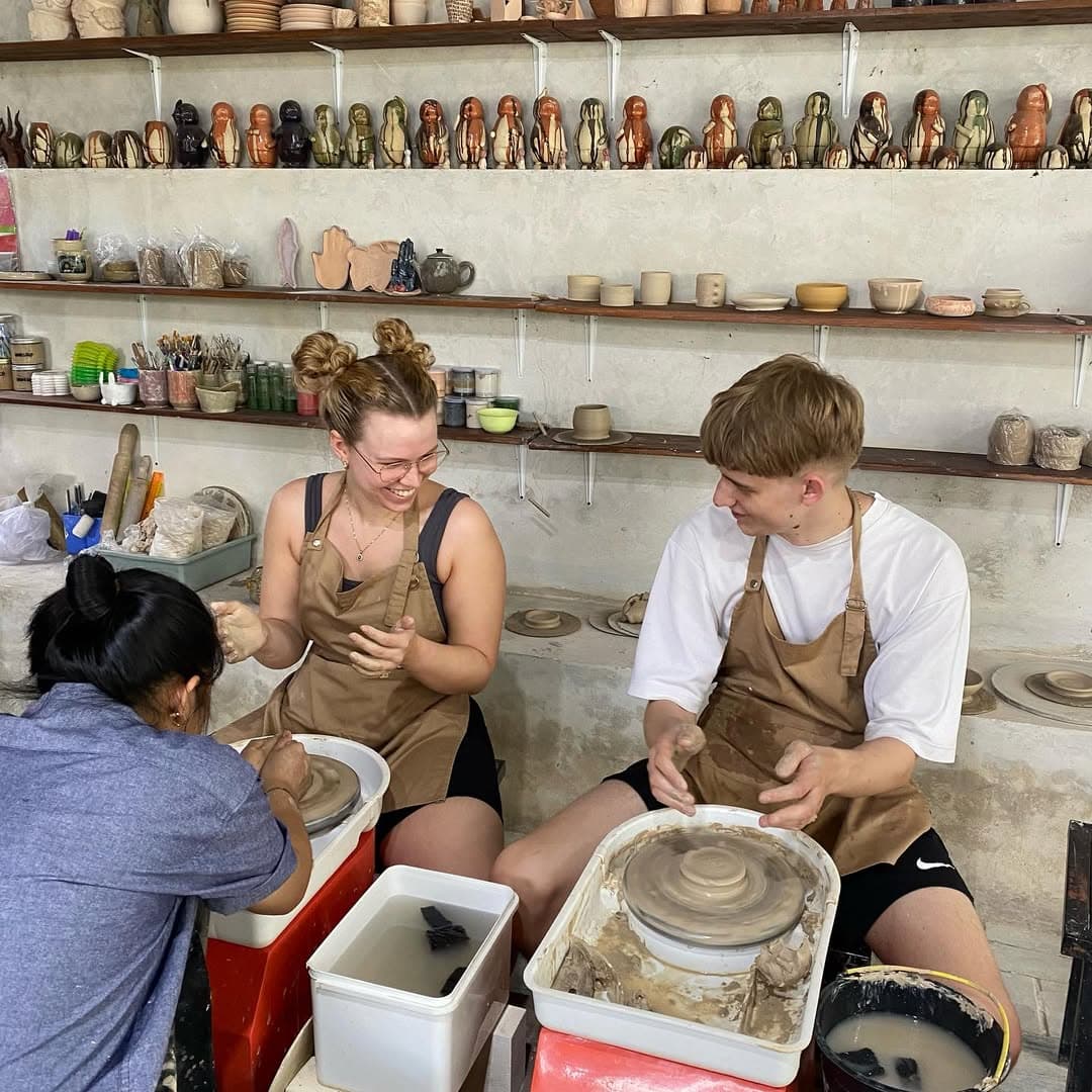 Wheel Throwing Pottery Class at Buntari Ceramic Studio - Image 4
