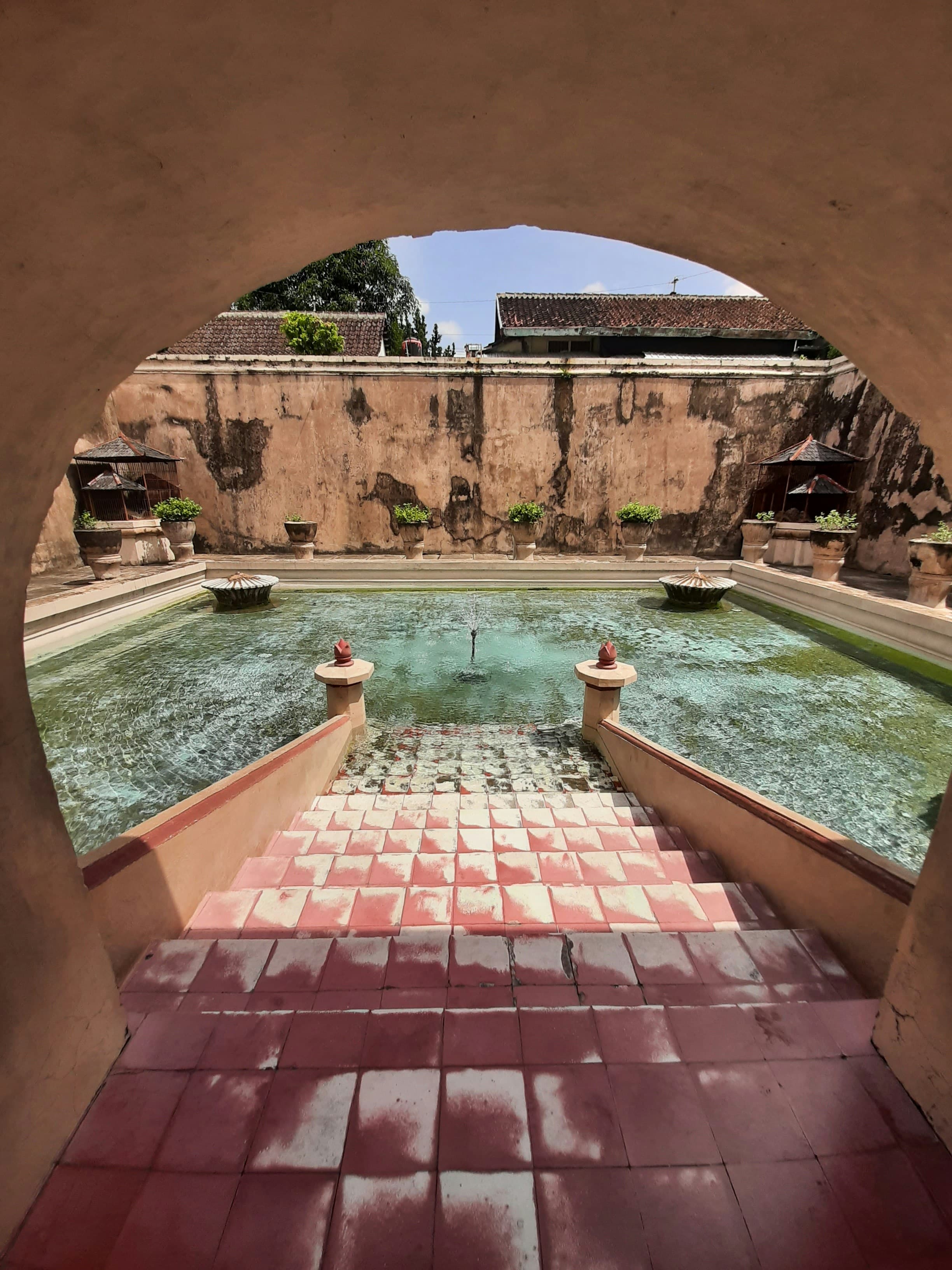 3-Day Luxury Camper Bus Cultural Tour Solo & Yogyakarta from Jakarta - Image 8