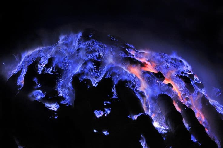 3D2N Ijen Crater Blue Fire & Mount Bromo Sunrise Tour from Banyuwangi - Main image