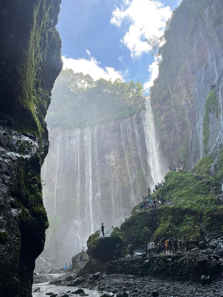 Tumpak Sewu Waterfall Day Tour from Malang – East Java Nature Escape - Image 2