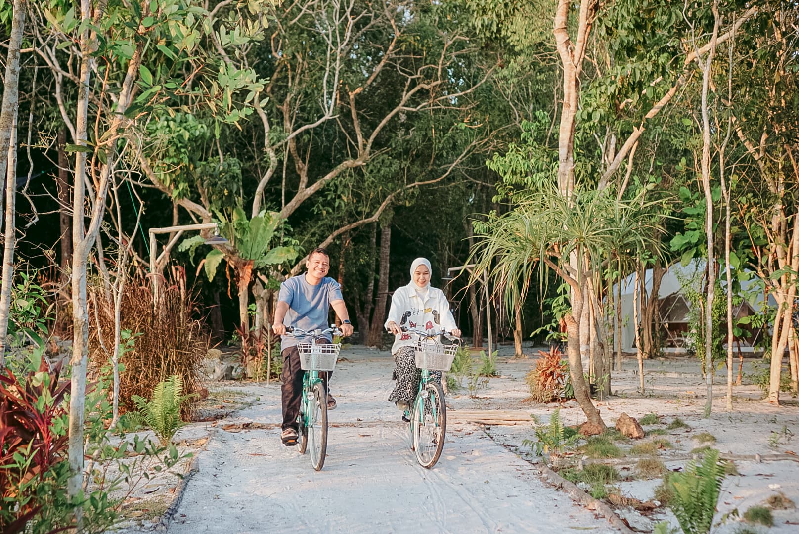 Belitung 3D2N Curated Escape: Sunset, Islands & Glamping Stay - Image 11